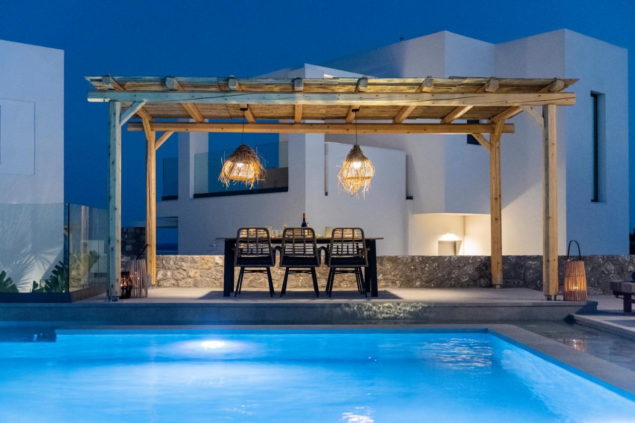 Grand Blue Villas Lachania ภายนอก รูปภาพ
