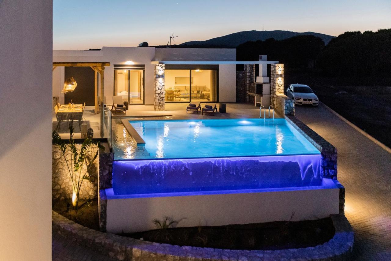 Grand Blue Villas Lachania ภายนอก รูปภาพ
